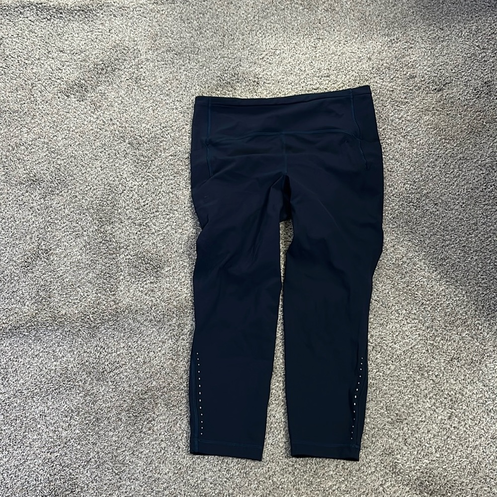 Lululemon swift speed high-rise 23 inch crop navy